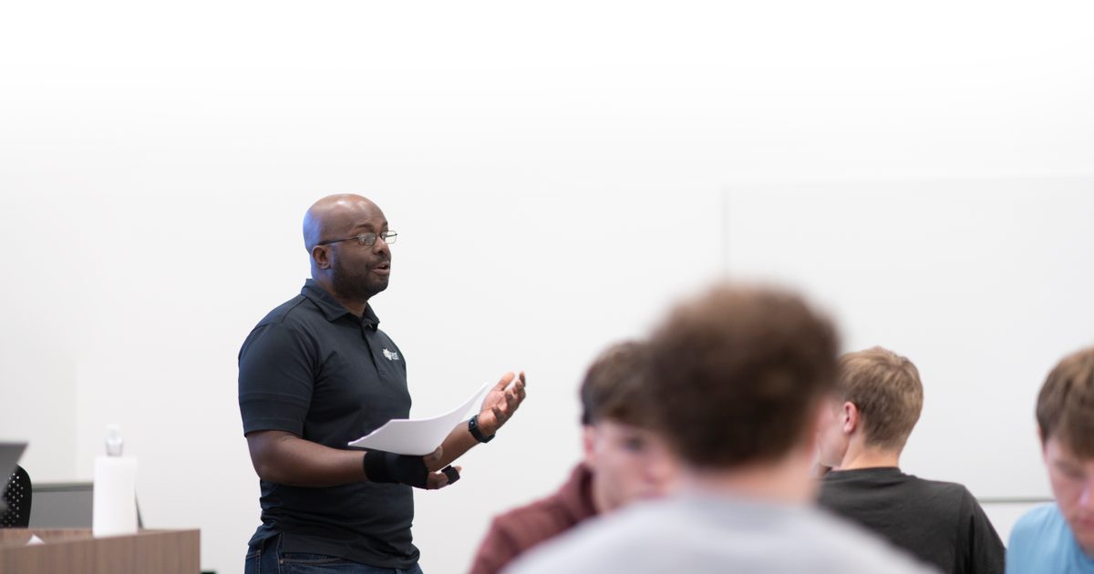 Entrepreneurship-in-residence provides new way to learn Entrepreneurship-in-residence provides new way to learn