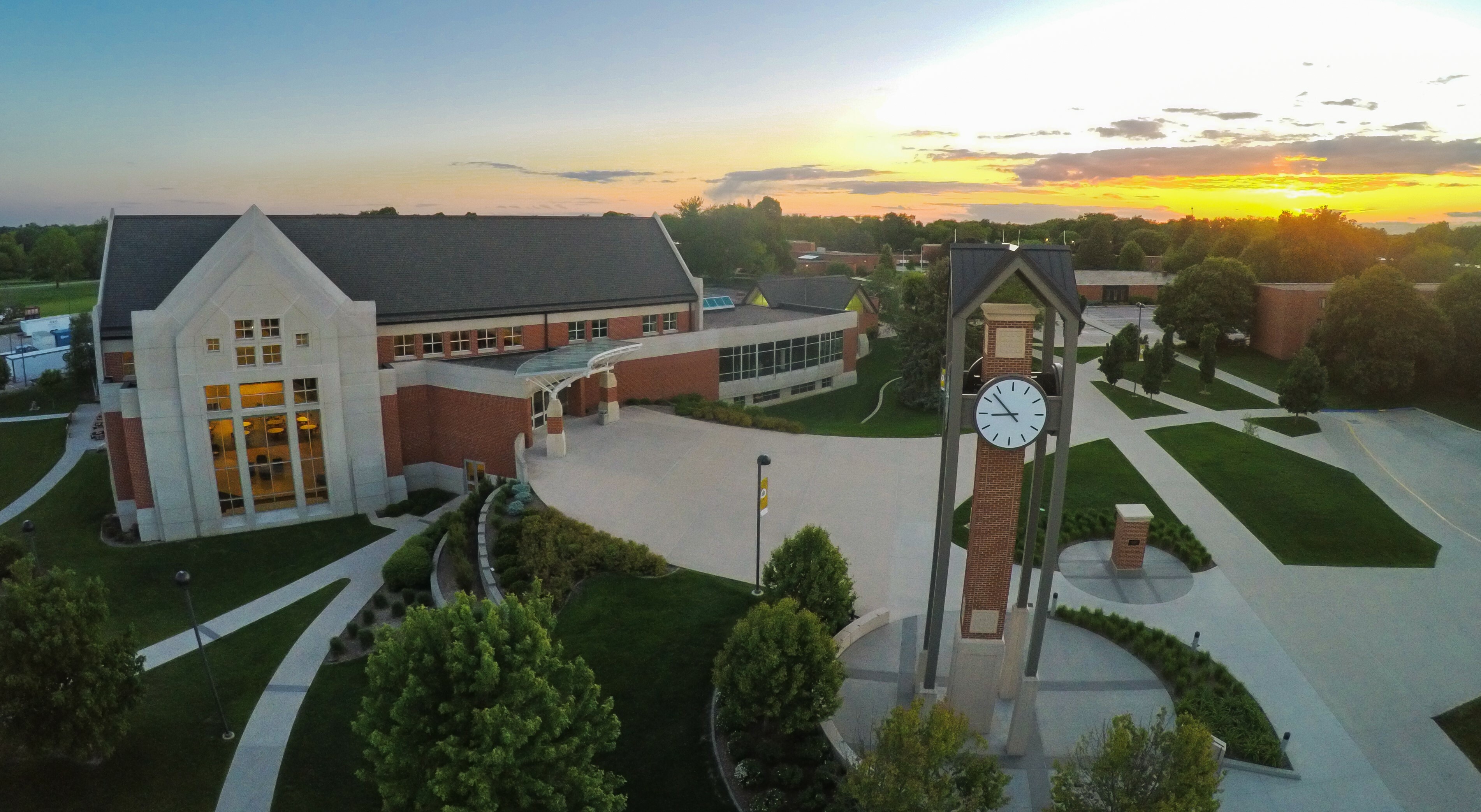 WOW | Dordt University
