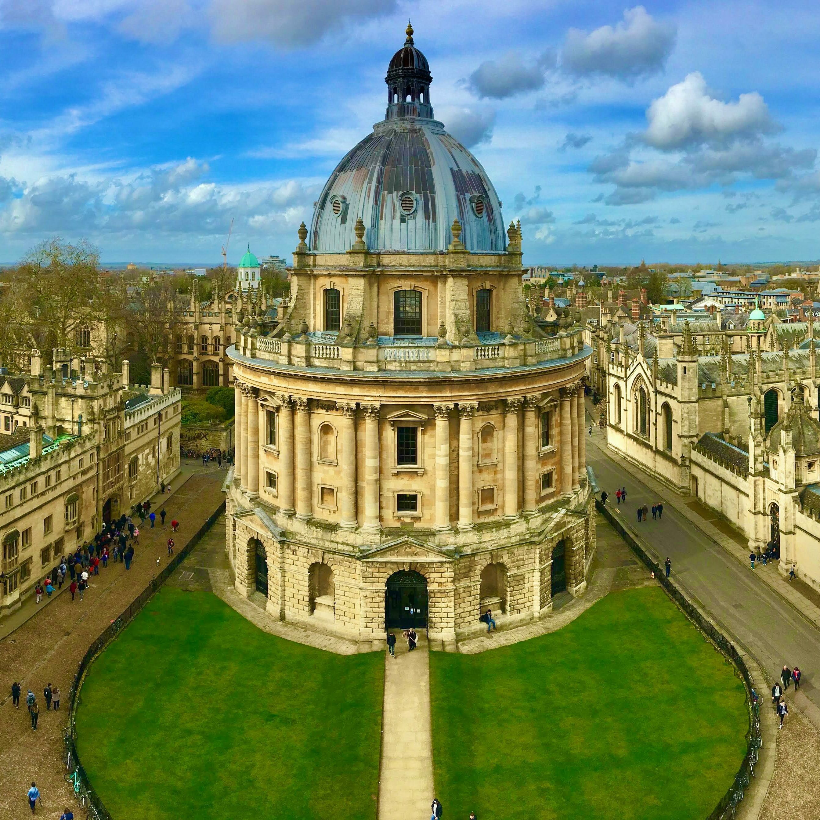 A picture of Oxford University's campus